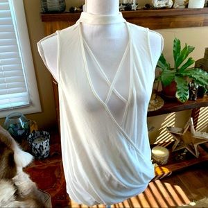 💚2/$10 Lush Criss Cross Choker Open Front Top